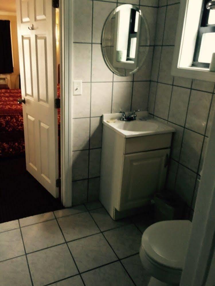 Skyview Motor Inn Johnston Екстер'єр фото