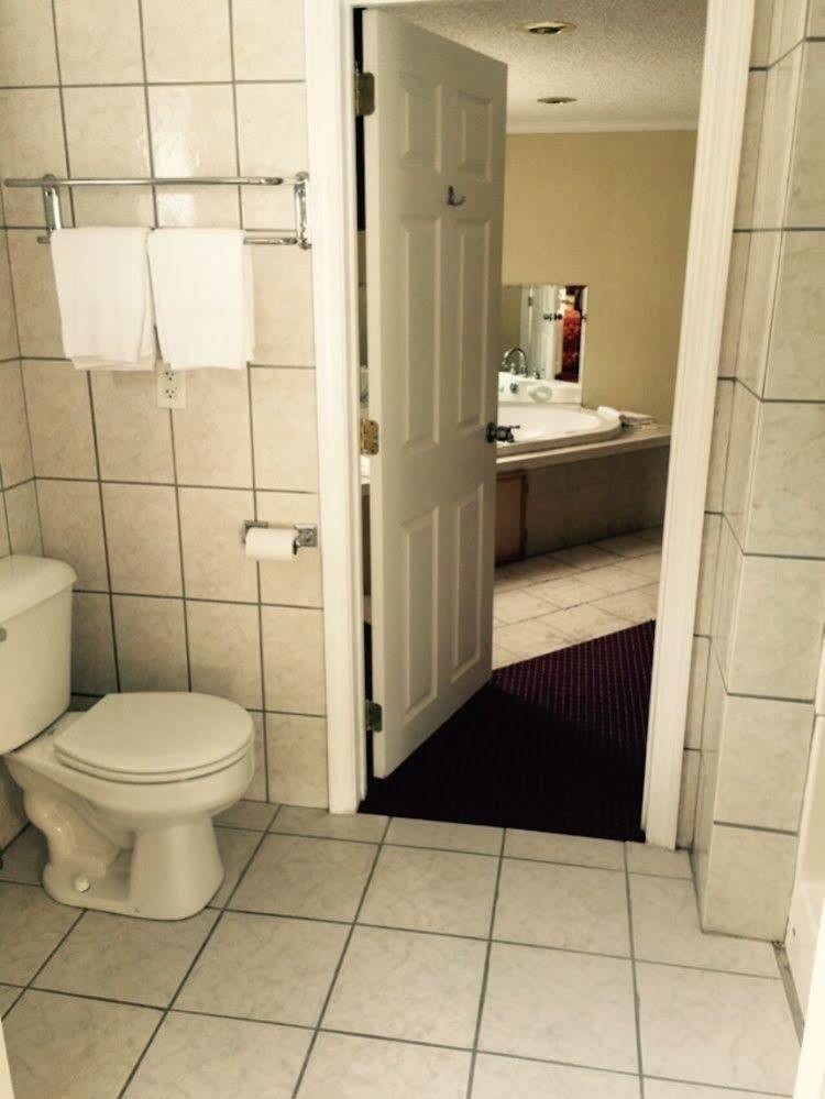 Skyview Motor Inn Johnston Екстер'єр фото
