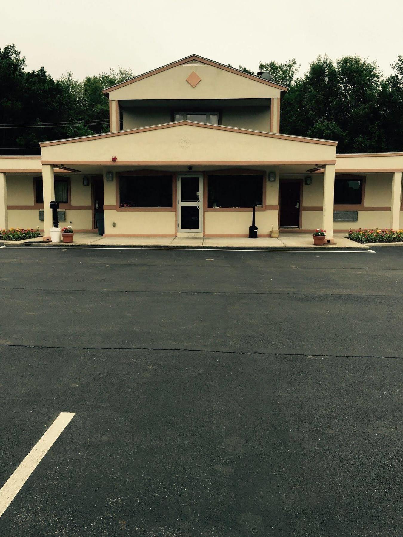 Skyview Motor Inn Johnston Екстер'єр фото